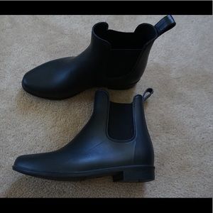 Chelsea Rain boots